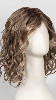 GL15-26SS SS BUTTERED TOAST | Chestnut brown base blends into multi-dimensional tones of medium brown and golden blonde.