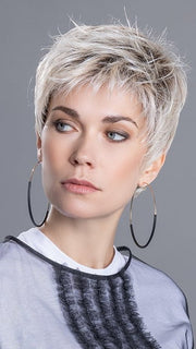 BLISS by ELLEN WILLE in LIGHT-CHAMPAGNE-ROOTED 24.1001.101 | Light Ash Blonde and Pearl Platinum blend with Winter White and Shaded Roots