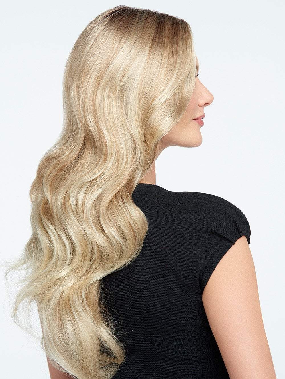 This long wig is the epitome of classic length and wave!