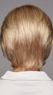 GL14-22SS SANDY BLONDE | Dark Golden Blonde base blends into multi-dimensional tones of Medium Gold Blonde and Light Beige Blonde