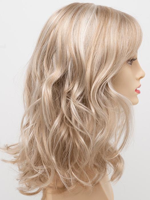 LIGHT-BLONDE | 2 toned blend of Creamy Blonde with Champagne highlights