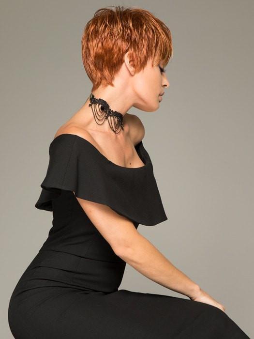 The soft tapered layers create weightless volume and transition throughout the cut seamlessly