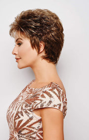 Instinct Average/Large by Gabor | G10+ NUTMEG MIST | Med brown base w/ darkest blonde highlights
