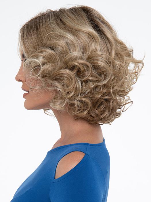 This style features layers of touchable curls