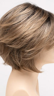 HONEY BREEZE | A blend of Cool, Honey Blonde and Multi-Dimensional Medium Brown with Darker Brown Roots