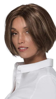 R8/26H | Golden Brown with Golden Blonde Highlights