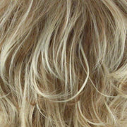 RT613/27 | Pole Blonde with Warm Strawberry Blonde Lowlights