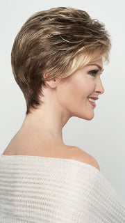 A light pixie cut wig