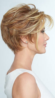 This wig’s layers look upscale and modern