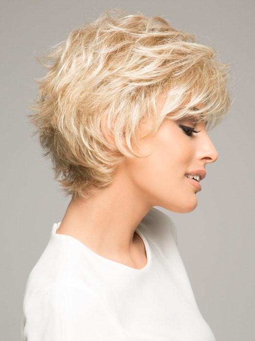 VOLTAGE PETITE by Raquel Welch in R14/88H GOLDEN WHEAT | Dark Blonde Evenly Blended with Pale Blonde Highlights