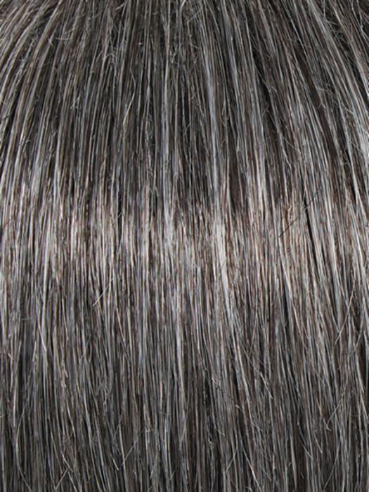 R511G GRADIENT CHARCOAL | Steel gray with subtle light gray highlights at the front gradually blended Into 30% Gray in Nape Area