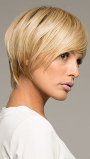 Raquel Welch Modern Love is a reflection of a contemporary salon trend, this short, asymmetrical cut includes added length on the right top and side