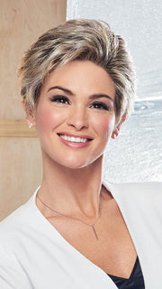 WINNER ELITE by RAQUEL WELCH in RL17/23SS ICED LATTE MACCHIATO | Honey Blonde shaded with Cool Blonde