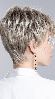 CHAMPAGNE ROOTED 22.16.25 | Light Neutral Blonde and Medium Blonde with Lightest Golden Blonde Blend and Shaded Roots