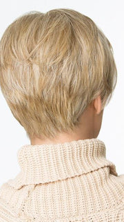 Precision layering and subtly textured ends at the nape