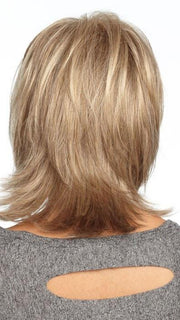 Ultra-thin adjusters at the nape for a personalized fit | Color: GL15/26