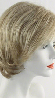 G16+ HONEY MIST | Medium blonde base w/ light golden blonde highlights