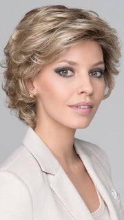 Ellen Wille | Hair Power | Daily in Champagne Rooted