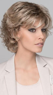 Ellen Wille | Hair Power | Daily in Champagne Rooted