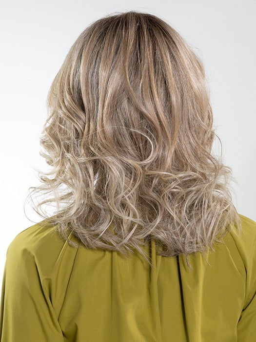LIGHT-CHAMPAGNE-SHADED 101.23.20 | Lightest Neutral Blonde with Light Blonde and Silver White blend with light shaded roots