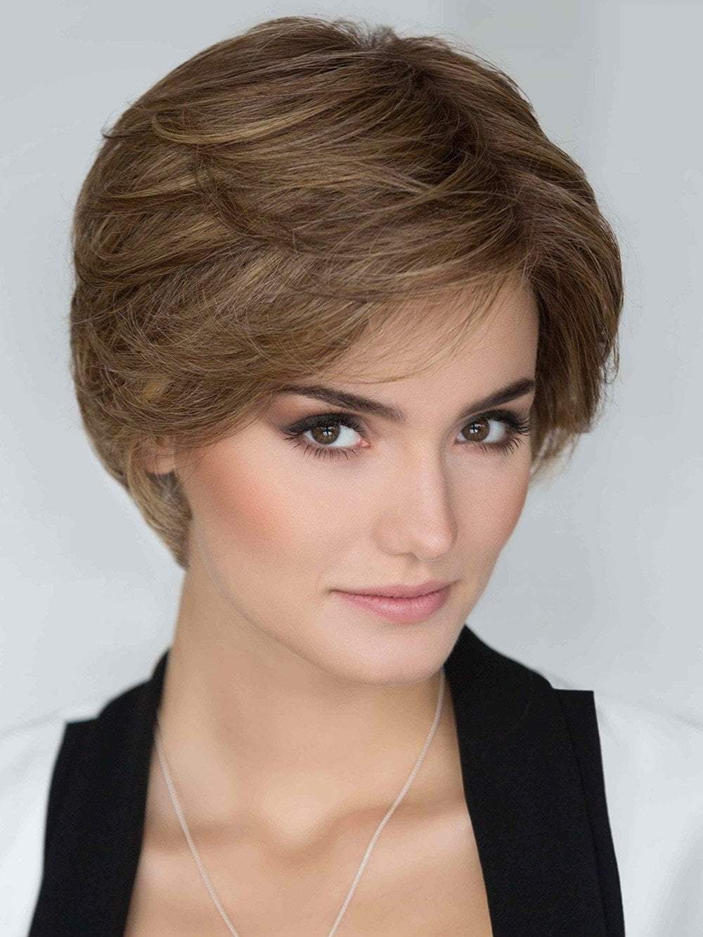 This perfectly designed short wig is full and can be styled straight or curly as it is made with Ellen Wille's innovative Prime Hair Blend