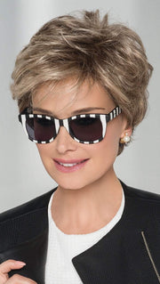 A voluminous short wig, perfect for the woman who wishes to add a touch of elegance