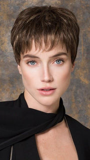 GINGER MONO by Ellen Wille in COFFEE MIX | Medium to Dark Brown base with Honey Blonde highlights on the top only, darker nape