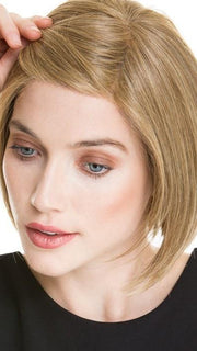 Temple-to-temple lace in the front providing the most natural looking hairline