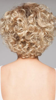 Short, curly and voluminous!