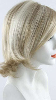 LIGHT BLONDE | 2 toned blend of Creamy Blonde with Champagne highlights