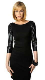 Great to dress up or down, you can also use it to change your hair color or cut! | Color: SS25