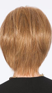 Tapered back with loose shattered lengths throughout | Color: SS25