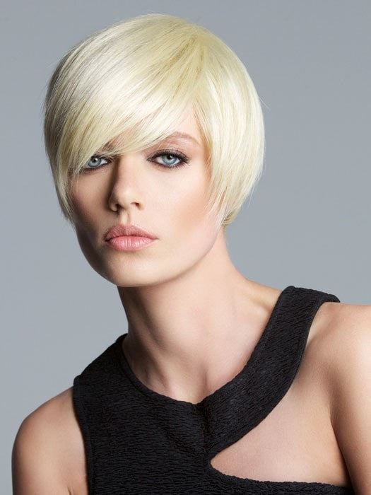 Color 160 = Platinum Blonde | Short Bob by Tabatha Coffey