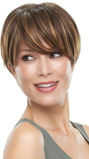 Styled smooth and combed down | Color: 6F27