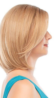 Soft layers create a perfect silhouette | Color: 14/26S10