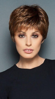 This Elite version of Winner also features a 100% hand-tied cap, Sheer Indulgence lace front and monofilament top