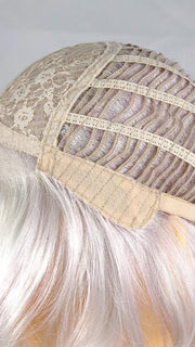 Cap Construction | The light and breathable net top with elastic lace allows the cap to stretch for more flexibility