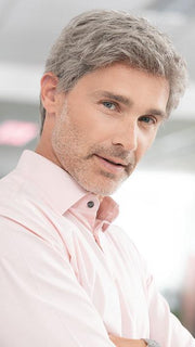 This short cut looks incredibly realistic because of the extended lace front and double monofilament features