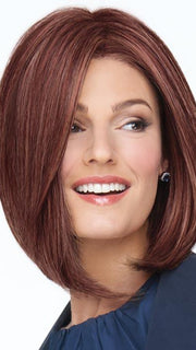 This on-trend cut features shorter, razor cut lengths that caress the nape and lead to a clavicle length in the front