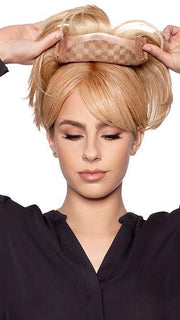 Great coverage and versatile styling with a scalloped lace front and monofilament top