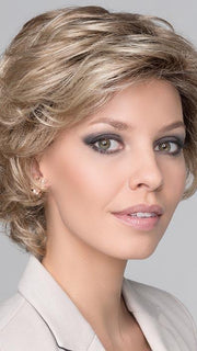 Ellen Wille | Hair Power | Daily in Champagne Rooted