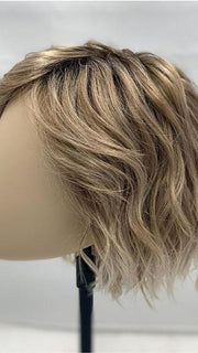 CANDY BLONDE TIPPED 101.27.60 | Pearl platinum blonde mixed with light reddish brown and pure white