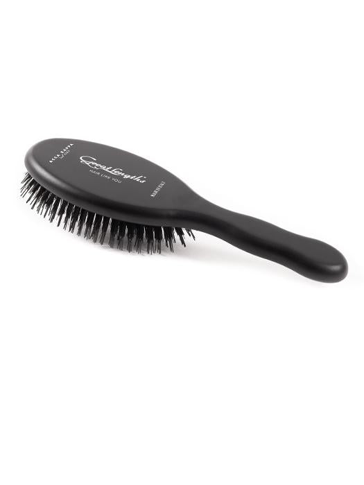 OVAL HAIR EXTENSION BRUSH by Great Lengths