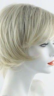 CHAMPAGNE-R | Rooted Dark Blonde with Platinum Blonde Blended Base