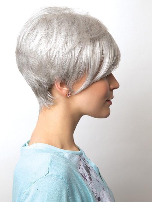 Volume at the crown | Color: Silver Mink