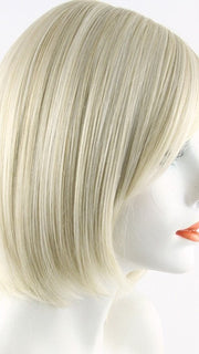 Color Creamy Blonde=Platinum and Light Gold Blonde 50/50 blend