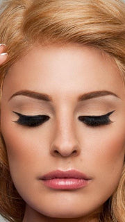 The lace front and monofilament cap construction create the illusion of a natural hairline and natural hair growth where the hair is parted