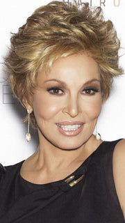 CENTER STAGE by Raquel Welch in R14/25 HONEY GINGER | Dark golden blonde with light gold highlights