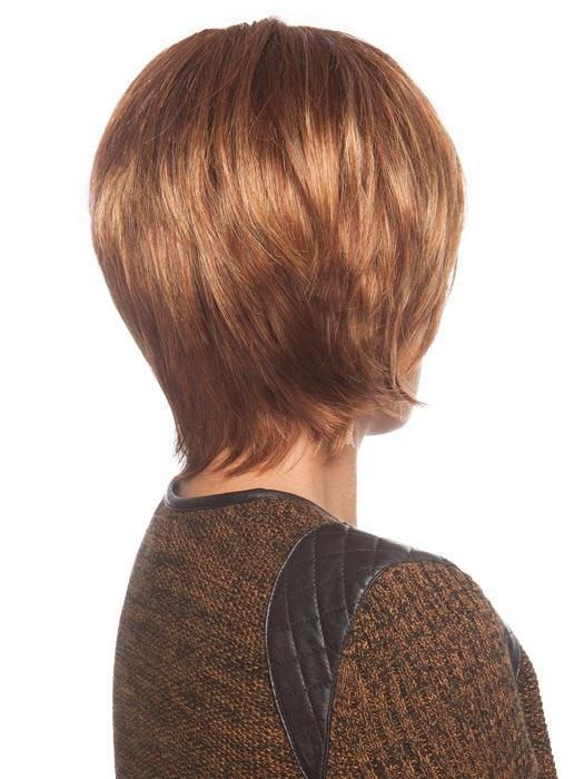 Tapered layers in the back and a longer nape | Color: R3025S+