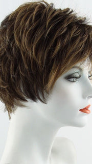 RL8/29SS SHADED HAZELNUT | Warm Medium Brown Evenly Blended with Ginger Blonde and Dark Roots